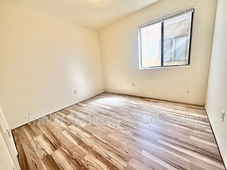 117 General Arnold St NE #C — Photo 6