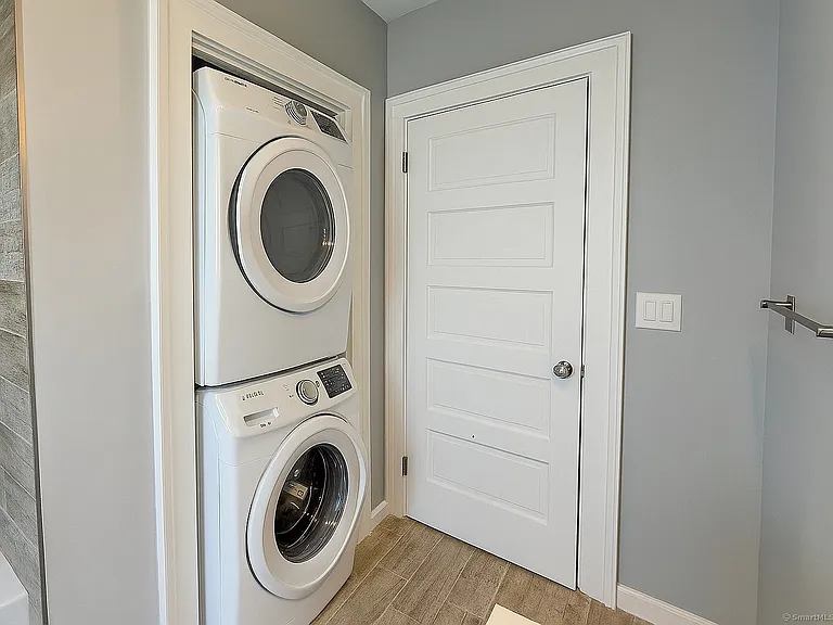 24 Miller St #2 — Photo 7