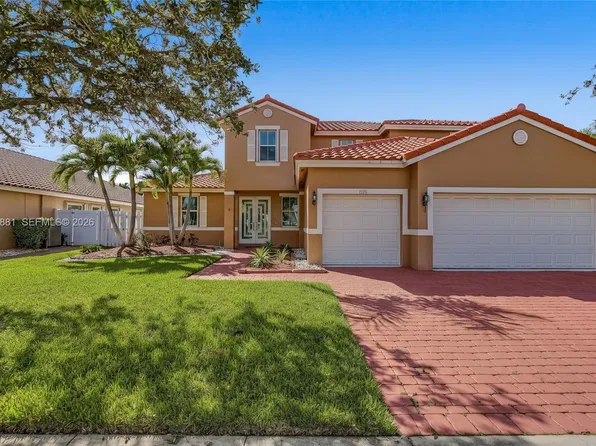1588 SW 191st Ave, Pembroke Pines, FL 33029