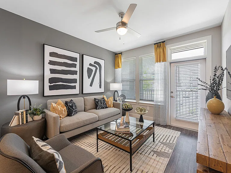 Populus Westside Apartments — Photo 15