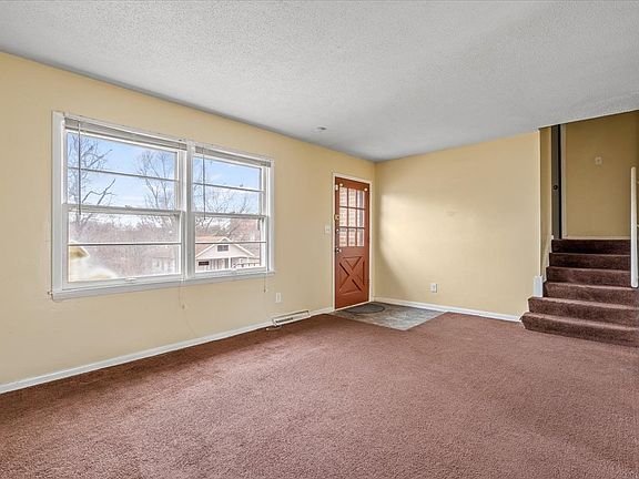 2nd image of 3218 Elmwood Ave #3218