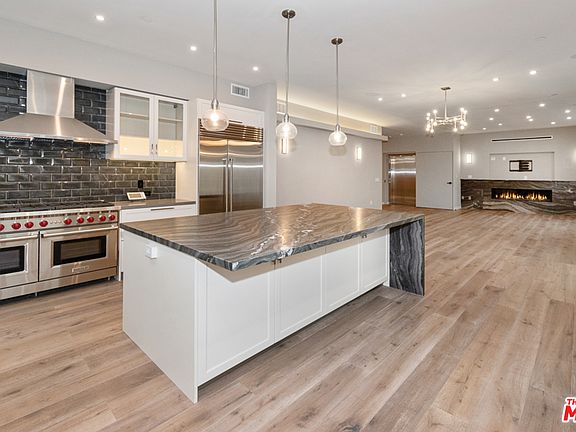 5th image of 1333 Beverly Green Dr #201