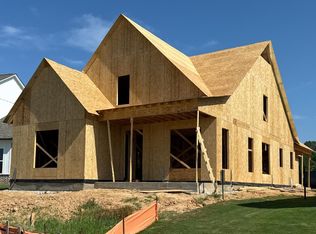 40 Rambling Rex Dr, Piperton, TN 38017