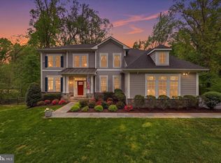 3407 Barkley Dr, Fairfax, VA 22031