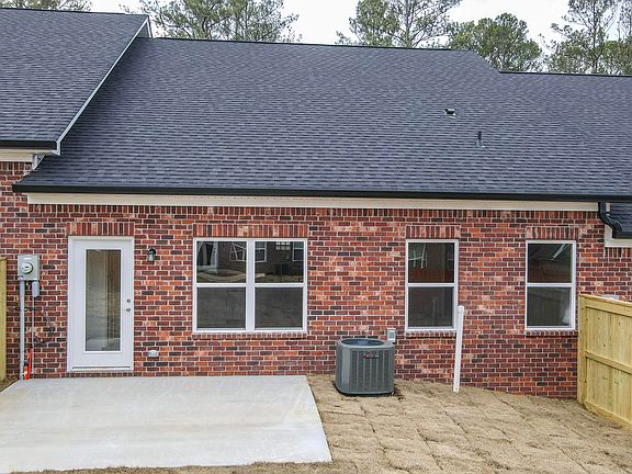 5th image of 1210 NW Parkstone Dr