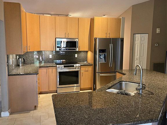3rd image of 5277 NW 58th Terrace