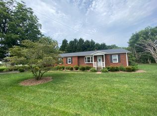 149 Martin St, Elon, NC 27244