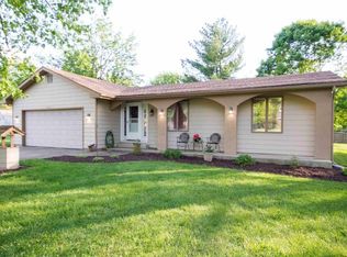 8621 Samantha Dr, Fort Wayne, IN 46835