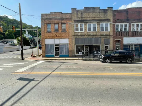 3 & 31/2 E Main St, Richwood, WV 26261