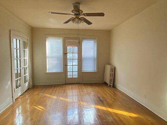 2nd image of 6334 N Magnolia Ave APT 1W