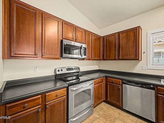 4th image of 17026 W SONORA Street