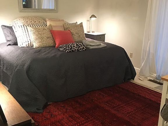 4th image of 2 Freedom Ln S