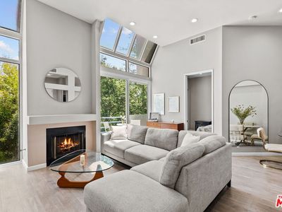 5151 Balboa Blvd Unit 303, Encino, CA, 91316