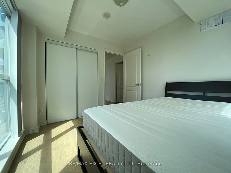 70 Town Centre Ct #2807 — Photo 33