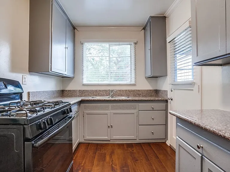 4078 Muirfield Rd & 4319 Santo Tomas Dr — Photo 6