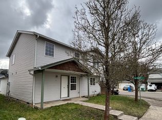 1211 W 30th St, Vancouver, WA 98660