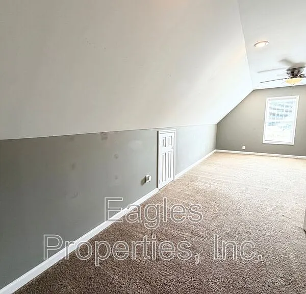 201 Autumn Ridge Dr — Photo 17
