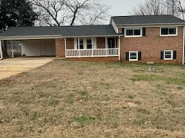 123 Campton Cir, Inman, SC 29349