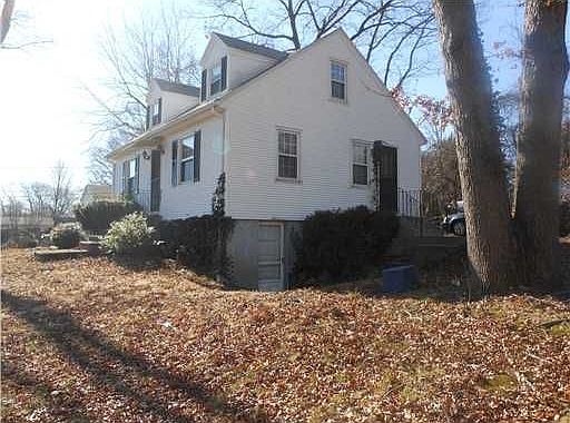 2nd image of 15 Milton St