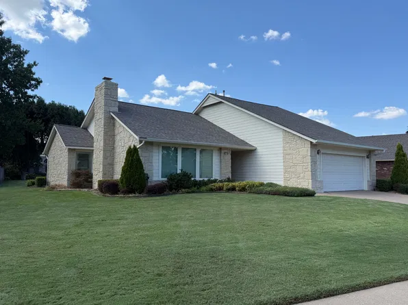 8340 S 5th St, Broken Arrow, OK 74011