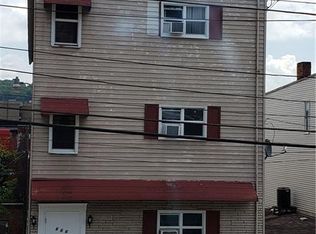 666 Thompson Ave, Donora, PA 15033