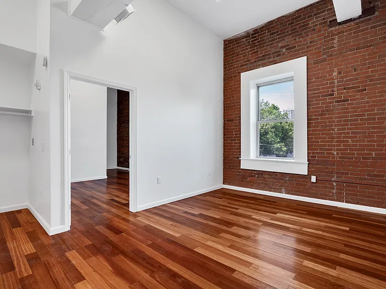 850 Grand Ave #202 — Photo 11
