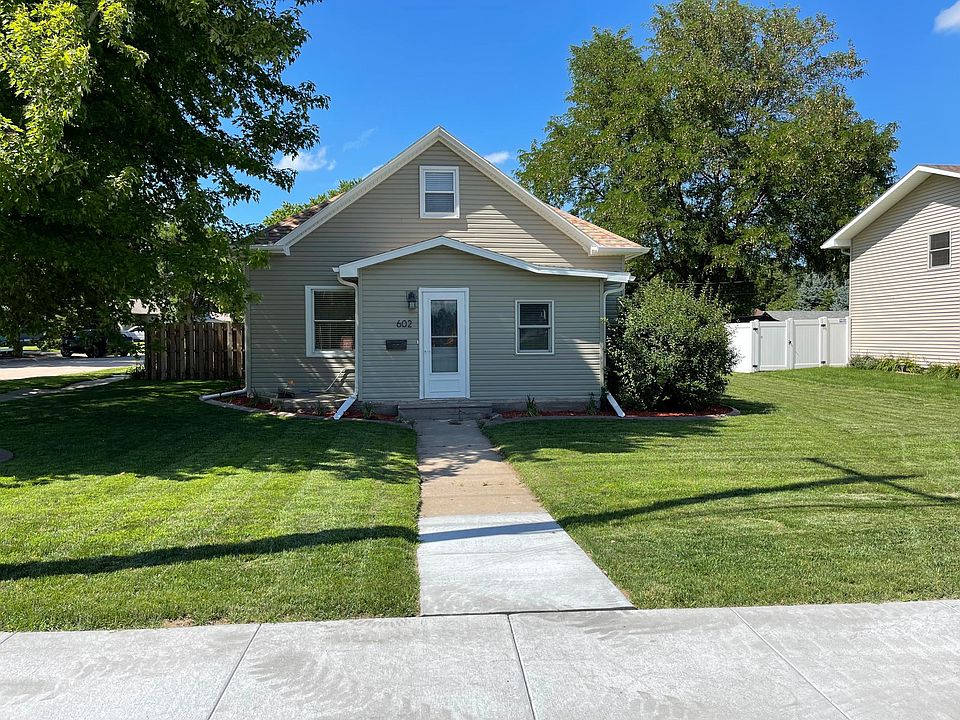 1st image of 602 E 31st St