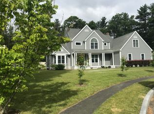 12 Kings Grove Ln, Kingston, MA 02364