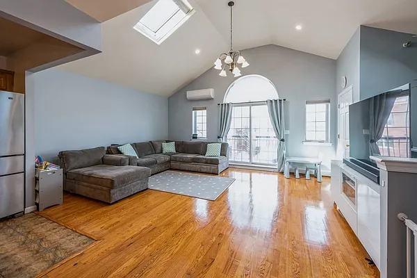 Sold by Samuel Realty Group LLC | media 3