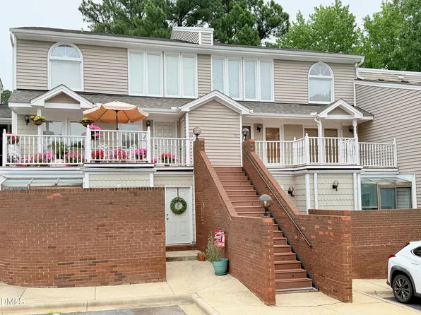 7040 Sandy Forks Rd APT 205, Raleigh, NC 27615