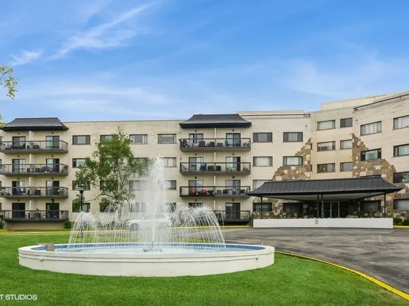 6700 S Brainard Ave APT 104, Countryside, IL 60525