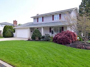 1 Yard St, Cranston, RI 02920