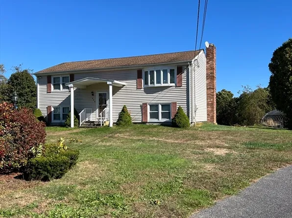 544 Elm St, Somerset, MA 02726