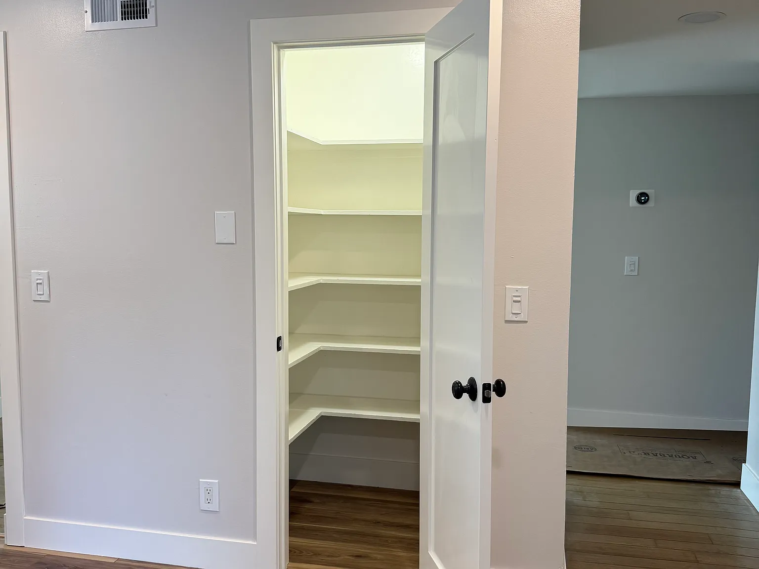 668 Toyon Avenue — Photo 4