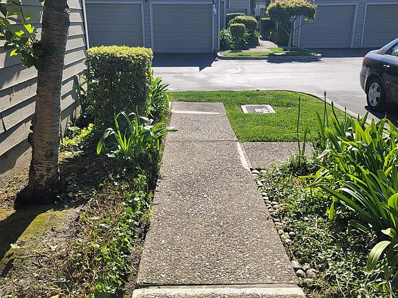 2nd image of 5816 Alexandria Pl