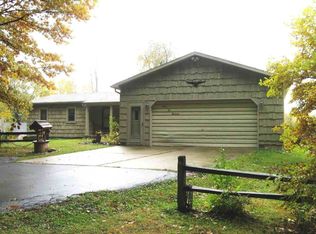 12200 Foley Rd, Fenton, MI 48430