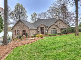 193 Gainswood Dr, Mooresville, NC 28117