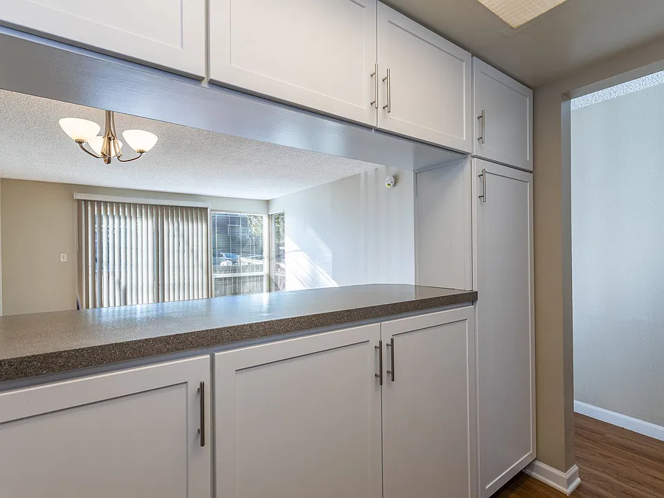 10540 Midvale Ave N #1-2