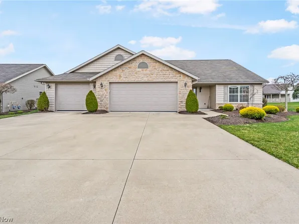 1104 Sequoia Dr NW, Strasburg, OH 44680