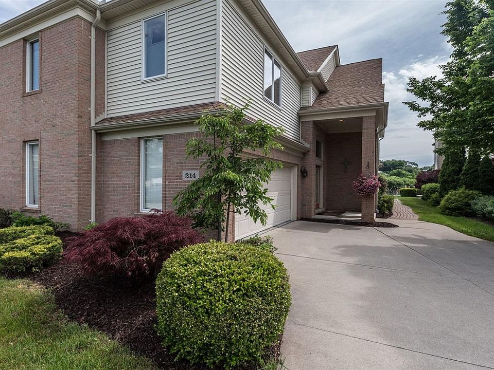 1st image of 214 Keelson Dr #32
