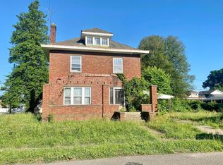 2201 Oak St, Point Pleasant, WV 25550