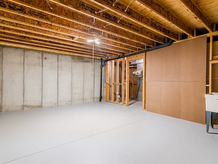 1108 Morgan Ln — Photo 31