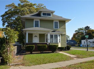 860 Merchants Rd, Rochester, NY 14609