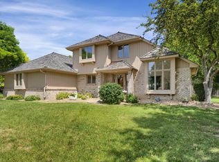 4410 Oakview Ln N, Plymouth, MN 55442
