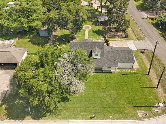 2nd image of 1500 Massey Tompkins Rd