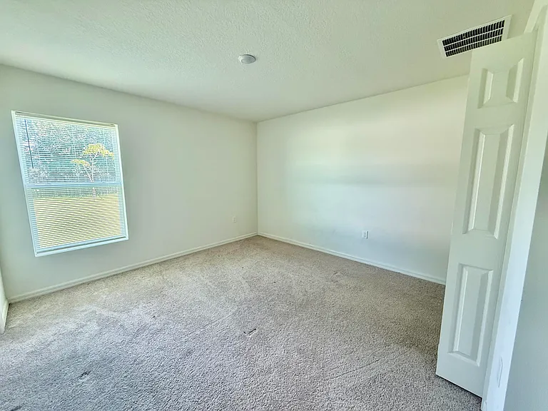 149 SW Becker Rd — Photo 9