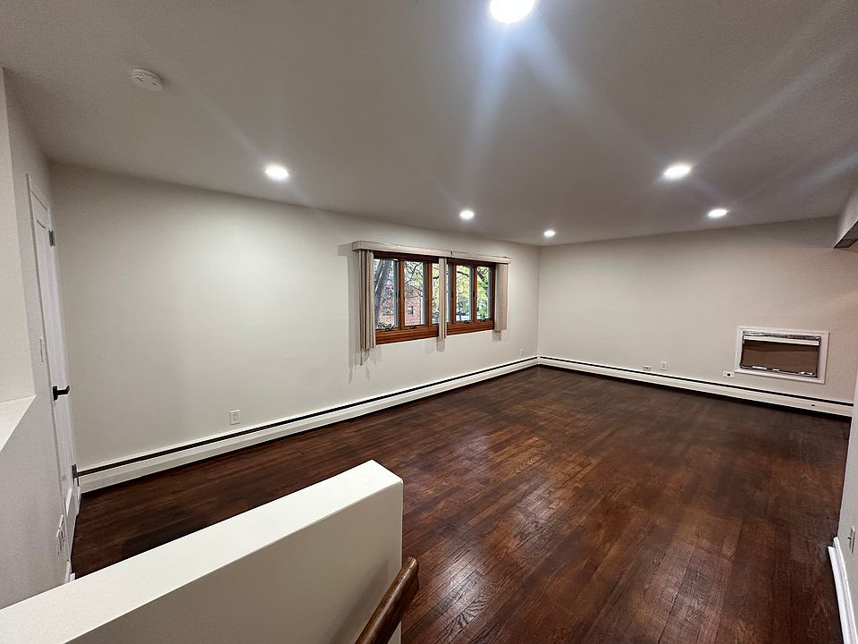 1st image of 8115 155th Ave Floor 2
