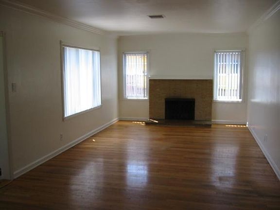 3rd image of 715 N Buena Vista St