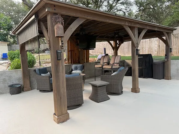 9317 Teakwood Ln, Garden Ridge, TX 78266