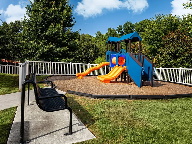 Halton Park — Photo 36